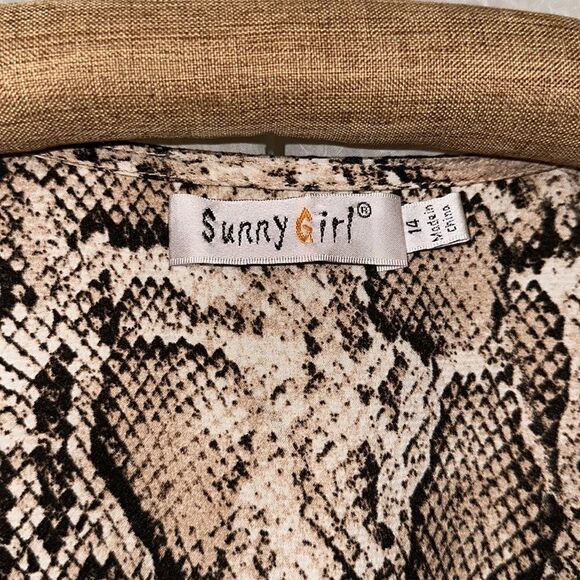 Sunny Girl 14 Python Snake Print V-Neck Front Wrap Peplum Long Sleeve Blouse - Picture 9 of 14